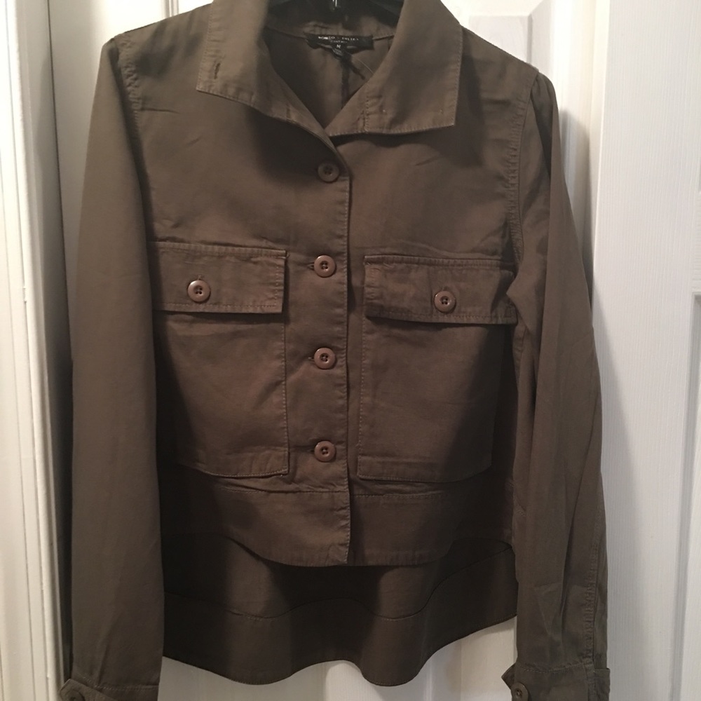 Romeo & Juliet Couture Short Woven Hi-Low Jacket